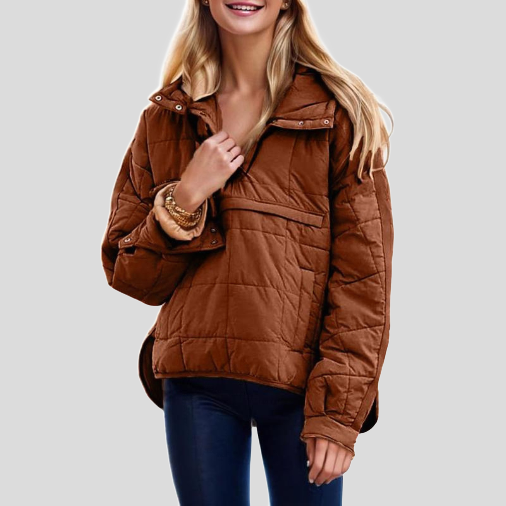 Damska pikowana bluza oversize z kapturem - Ciemnobrązowy